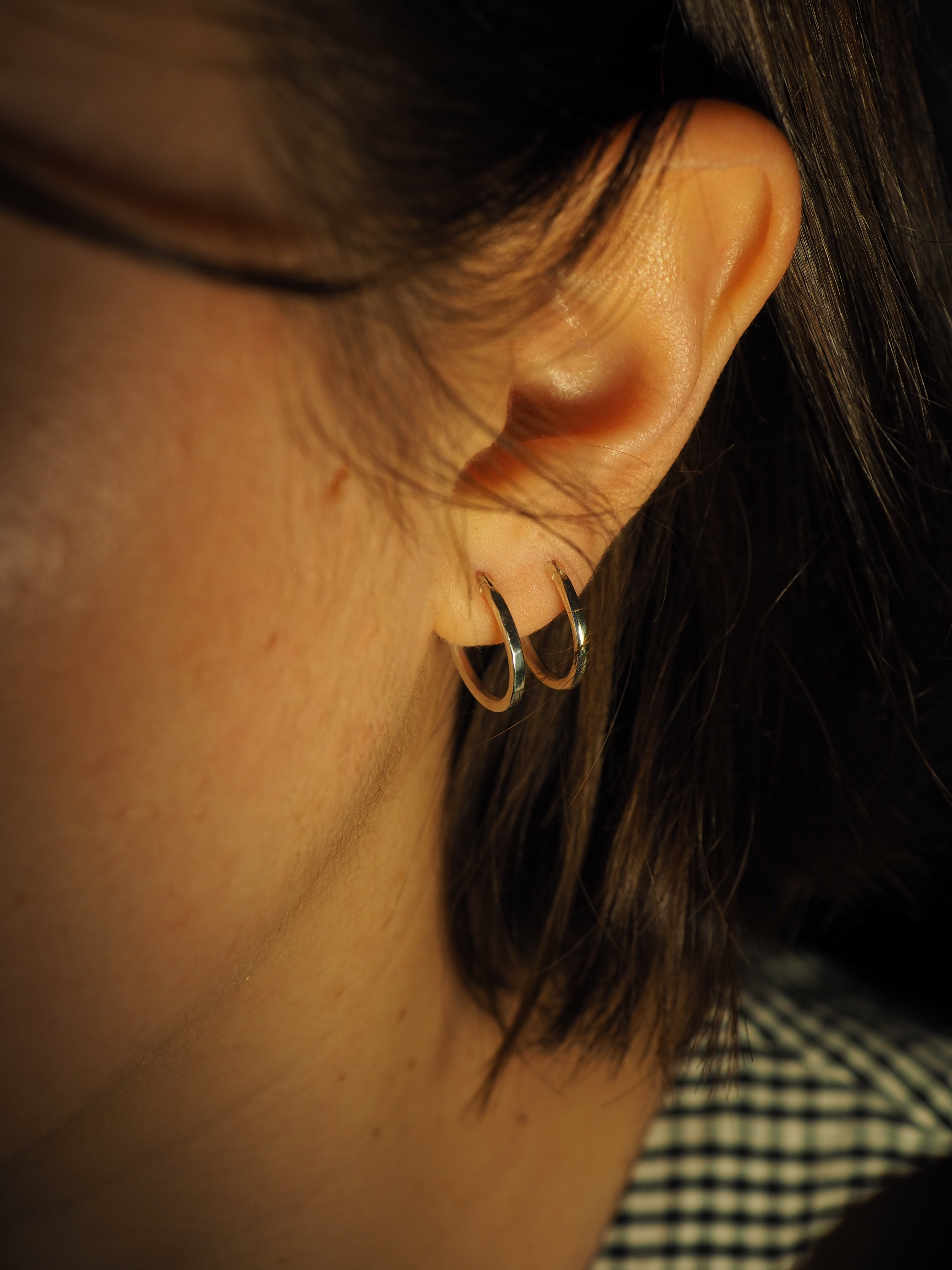 Boucles d’oreilles anneaux clips facettés ✨